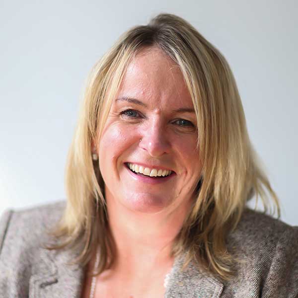 Fiona Lewis